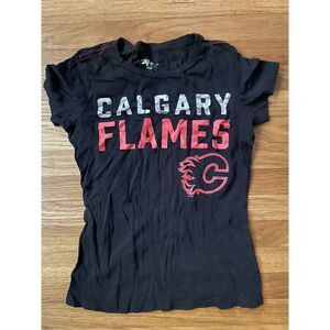 Calgary Flames Womens Shirt‎ Black Size Medium G-III 4 Her by Carl Banks NHL